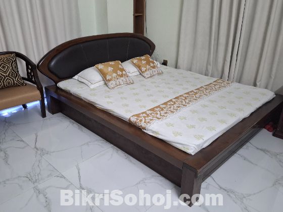 Luxurious leather Bed of 